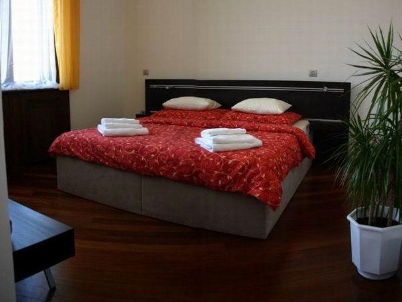 Krizovnicka Apartment Прага Екстериор снимка