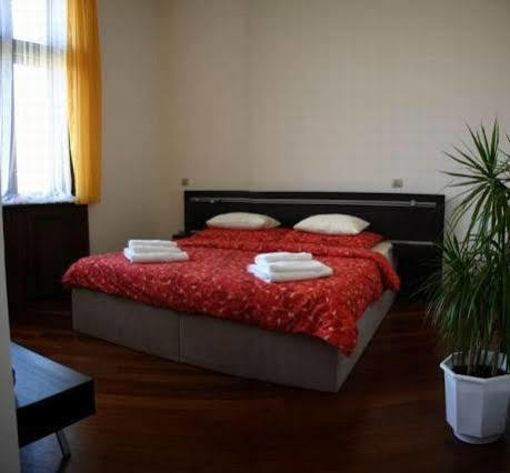 Krizovnicka Apartment Прага Екстериор снимка